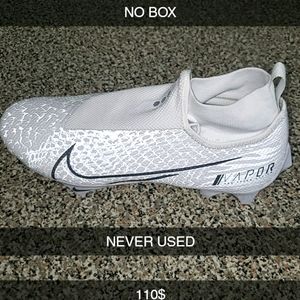 NIKE VAPOR FOOTBALL CLEATS